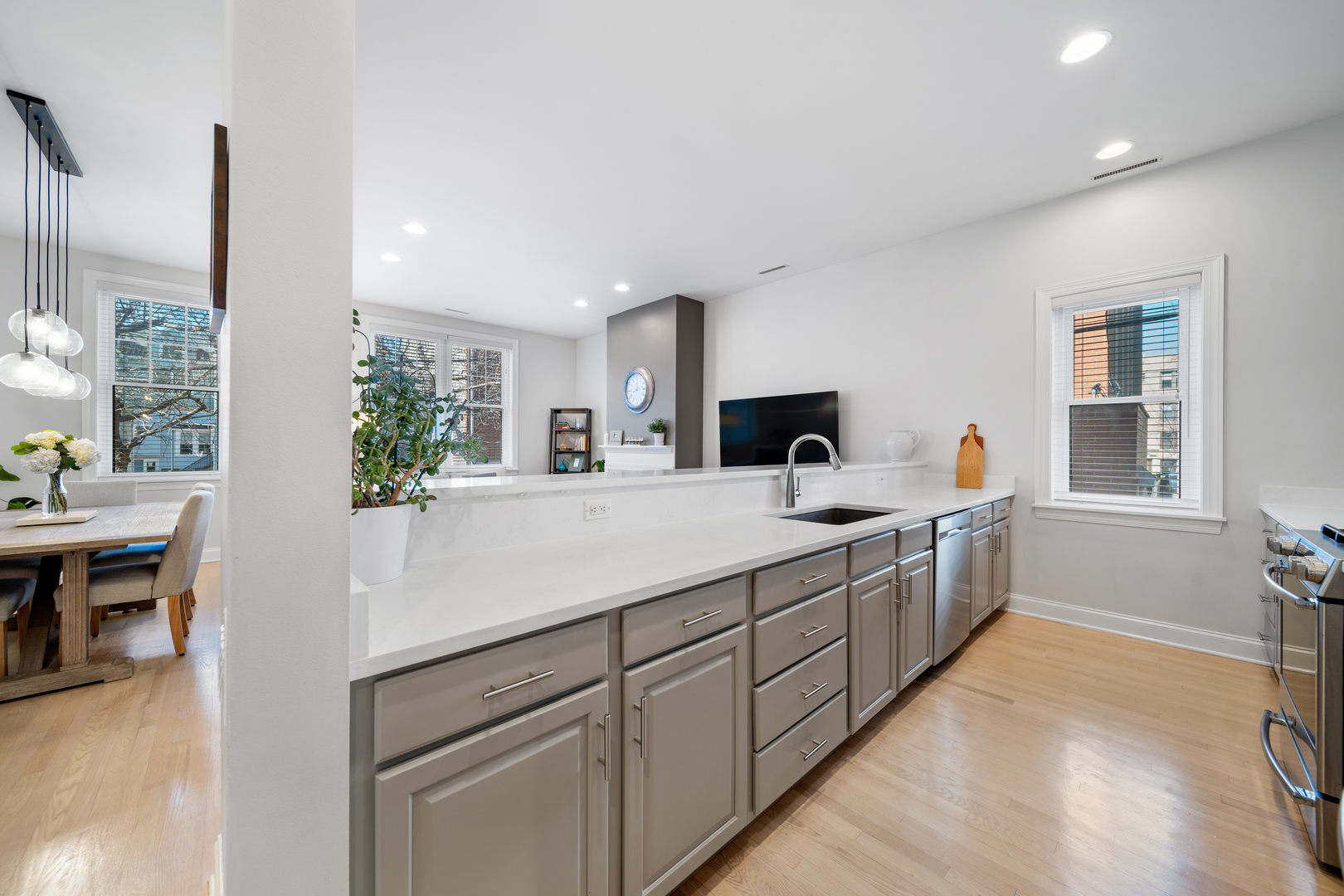 3121 N Orchard Street 2N