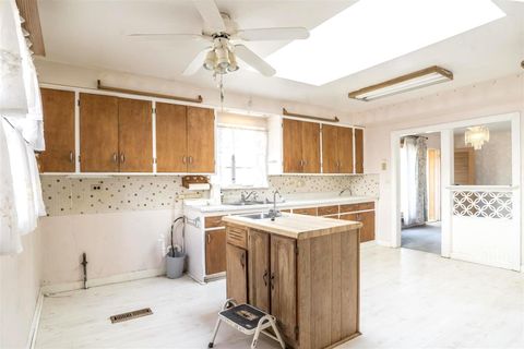 Tiny photo for 155 Cornell Avenue, Des Plaines, IL 60016 (MLS # 12586706)