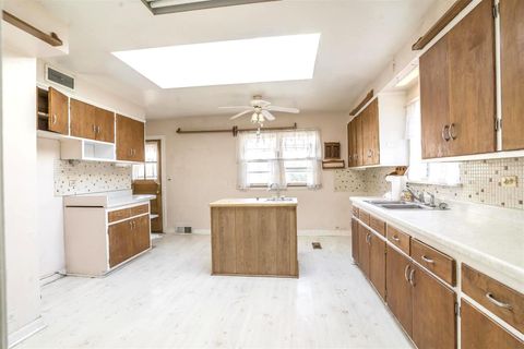 Tiny photo for 155 Cornell Avenue, Des Plaines, IL 60016 (MLS # 12586706)