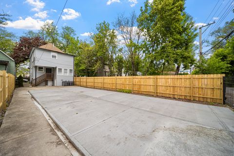 Tiny photo for 639 N Leamington Avenue, Chicago, IL 60644 (MLS # 12672982)