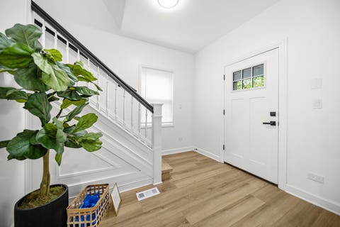 Tiny photo for 639 N Leamington Avenue, Chicago, IL 60644 (MLS # 12672982)