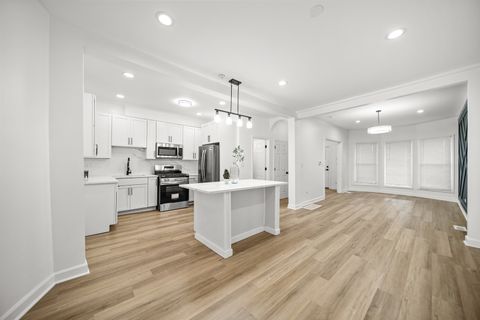 Tiny photo for 639 N Leamington Avenue, Chicago, IL 60644 (MLS # 12672982)