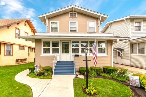 Photo of 911 Richmond Street, Joliet, IL 60435 (MLS # 12482075)