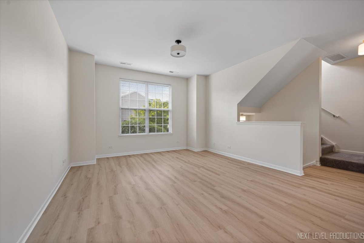 0N287 Ford Drive