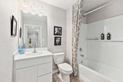 Tiny photo for 6912 willow Drive, Wonder Lake, IL 60097 (MLS # 12463351)