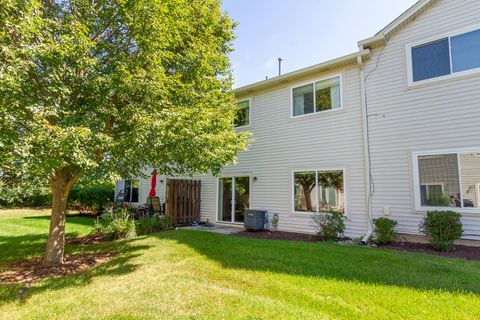 A home in South Elgin