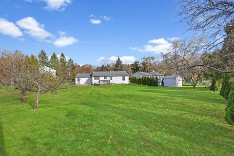 Tiny photo for 69 Alice Street, Algonquin, IL 60102 (MLS # 12514579)