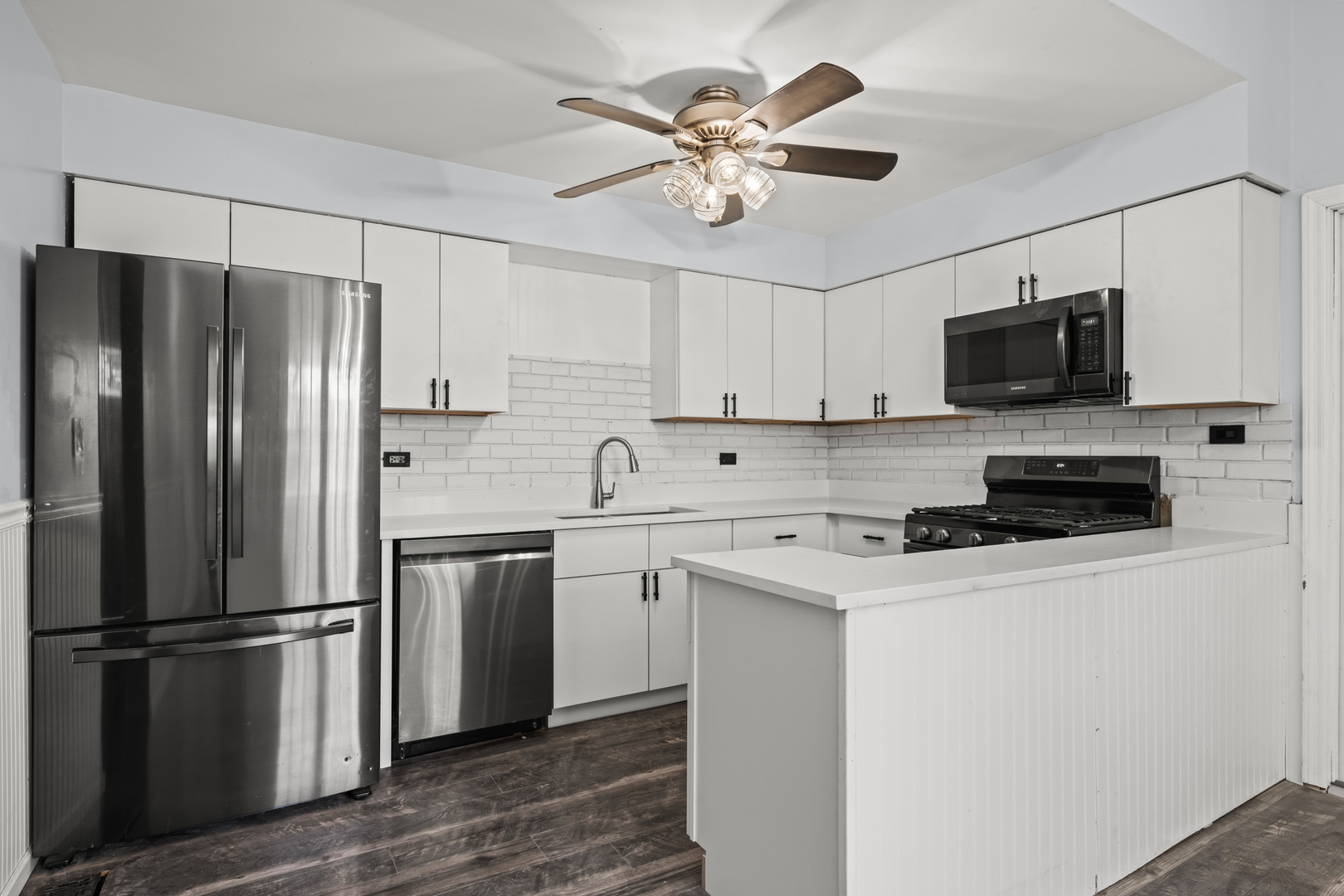 516 W Weathersfield Way