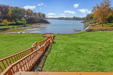 Tiny photo for 120 Thornhill Drive, Danville, IL 61832 (MLS # 12636116)