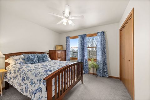 Tiny photo for 20W505 Elizabeth Street, Downers Grove, IL 60516 (MLS # 12577724)