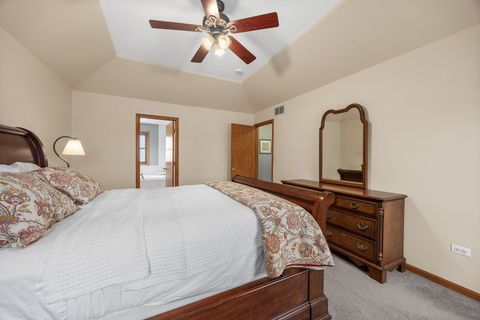 Tiny photo for 20W505 Elizabeth Street, Downers Grove, IL 60516 (MLS # 12577724)