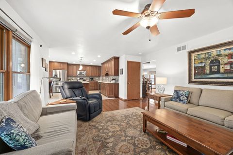 Tiny photo for 20W505 Elizabeth Street, Downers Grove, IL 60516 (MLS # 12577724)