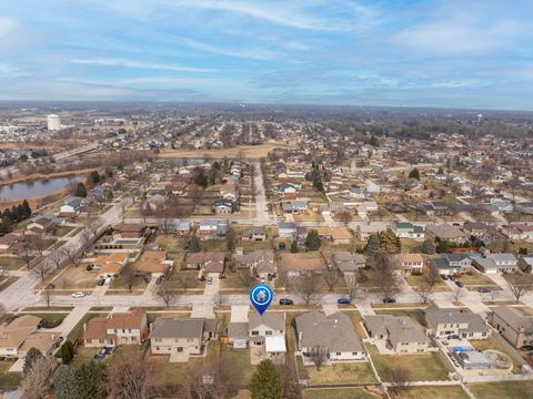 Tiny photo for 20W505 Elizabeth Street, Downers Grove, IL 60516 (MLS # 12577724)