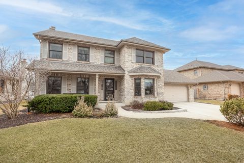 Tiny photo for 20W505 Elizabeth Street, Downers Grove, IL 60516 (MLS # 12577724)