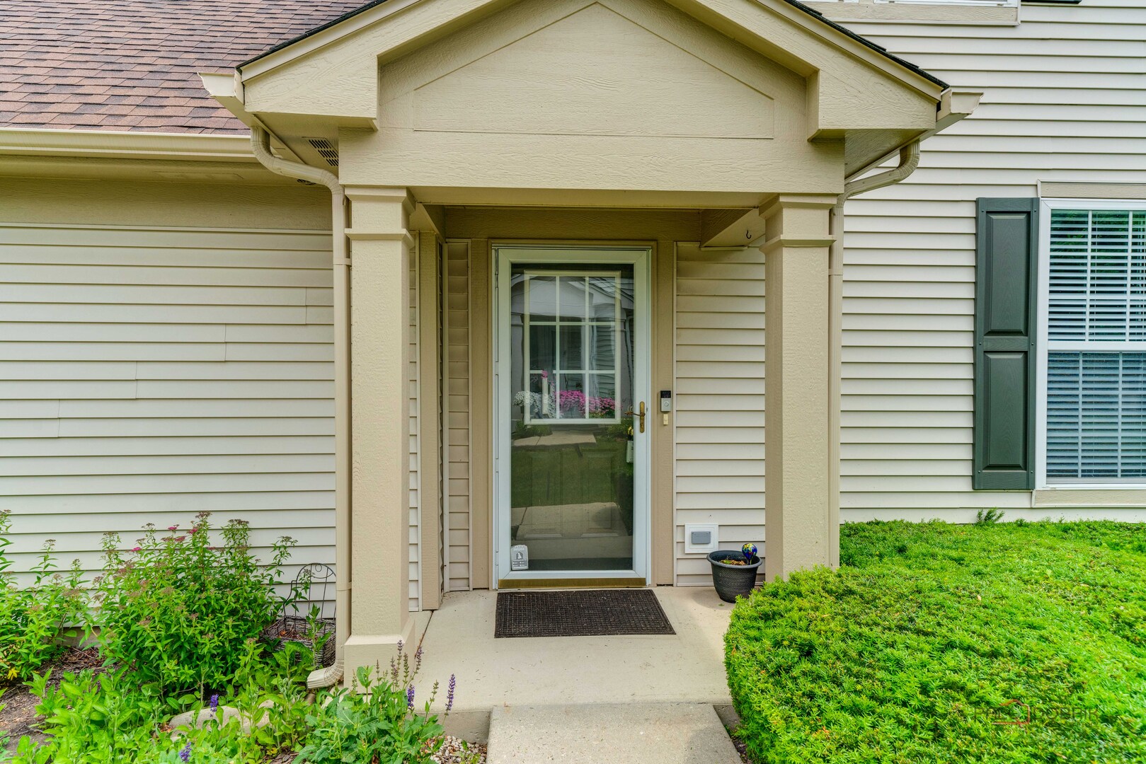 119 W Buckingham Drive 119