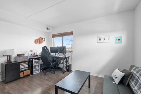 Tiny photo for 5970 Lake Bluff Drive #501, Tinley Park, IL 60477 (MLS # 12594164)