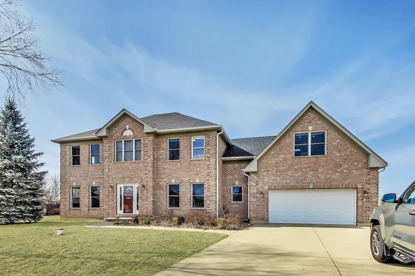 1707 Vivian Way Court