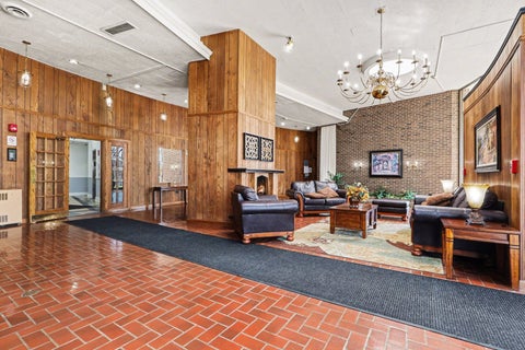 Tiny photo for 20 N Tower Road #4C, Oak Brook, IL 60523 (MLS # 12659084)
