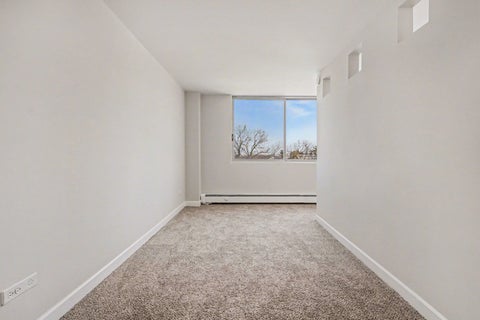 Tiny photo for 20 N Tower Road #4C, Oak Brook, IL 60523 (MLS # 12659084)