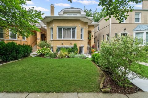 5410 W Hutchinson Street Chicago IL 60641