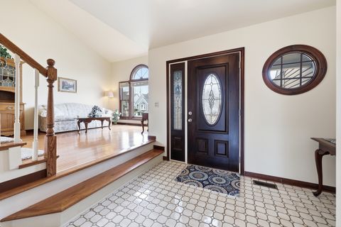 Tiny photo for 615 Newberry Drive, Elk Grove Village, IL 60007 (MLS # 12559854)