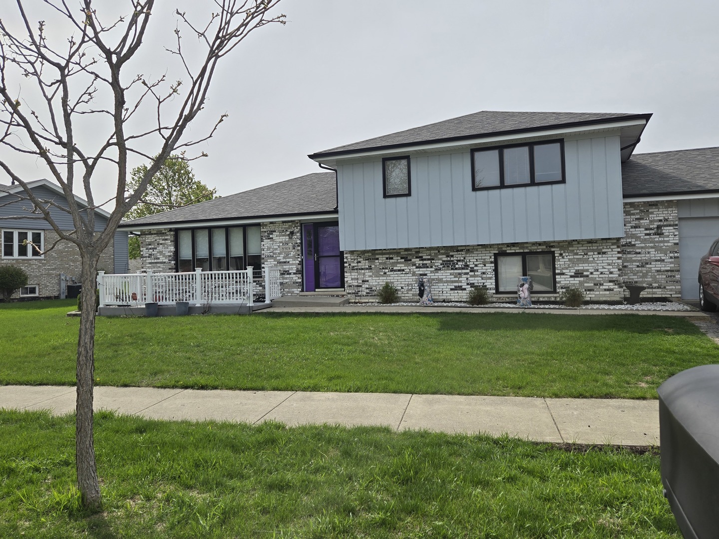 8919 Meadowview Drive