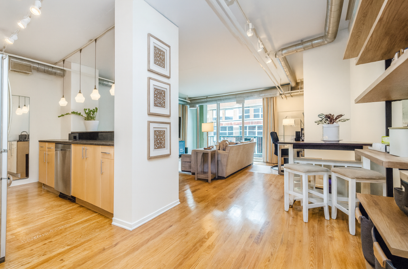 700 W Van Buren Street 801