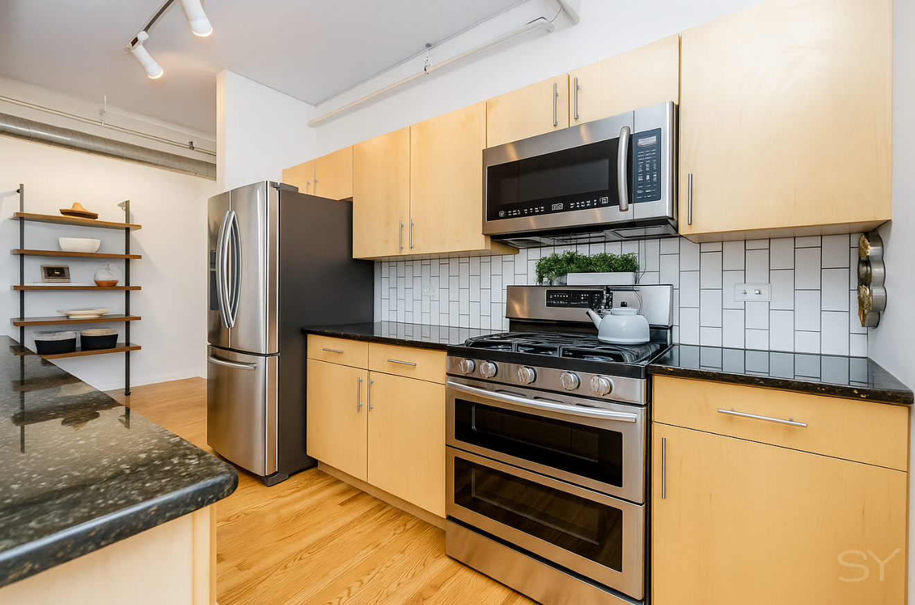 700 W Van Buren Street 801