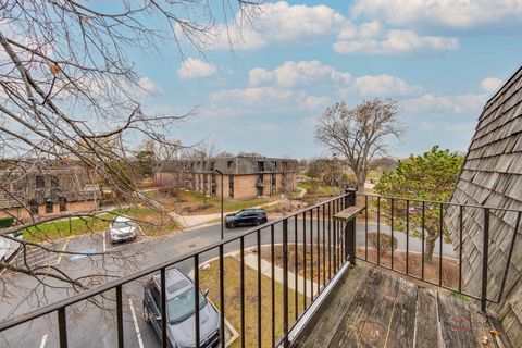 Tiny photo for 7 Oak Creek Drive #3703, Buffalo Grove, IL 60089 (MLS # 12530272)