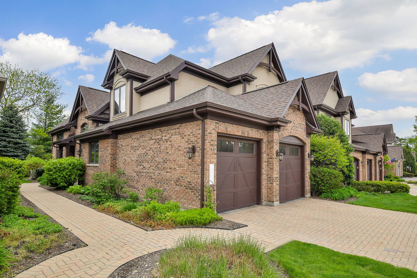 2009 MacKenzie Place 2009