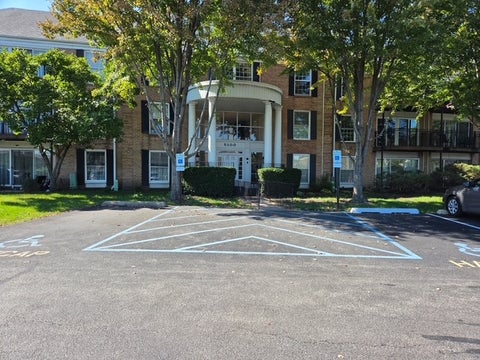 Photo of 5100 CARRIAGEWAY Drive #109, Rolling Meadows, IL 60008 (MLS # 12777142)