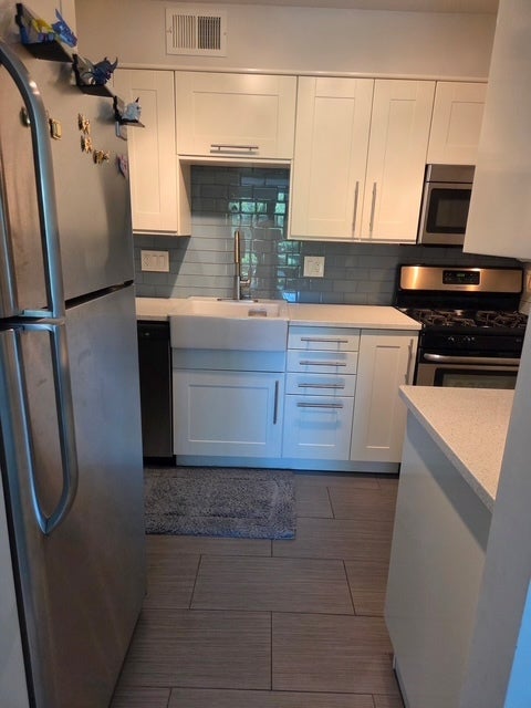 Tiny photo for 5100 CARRIAGEWAY Drive #109, Rolling Meadows, IL 60008 (MLS # 12777142)