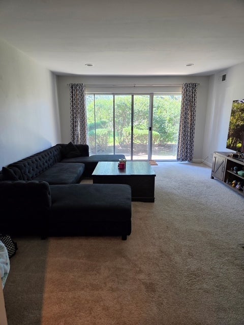 Tiny photo for 5100 CARRIAGEWAY Drive #109, Rolling Meadows, IL 60008 (MLS # 12777142)