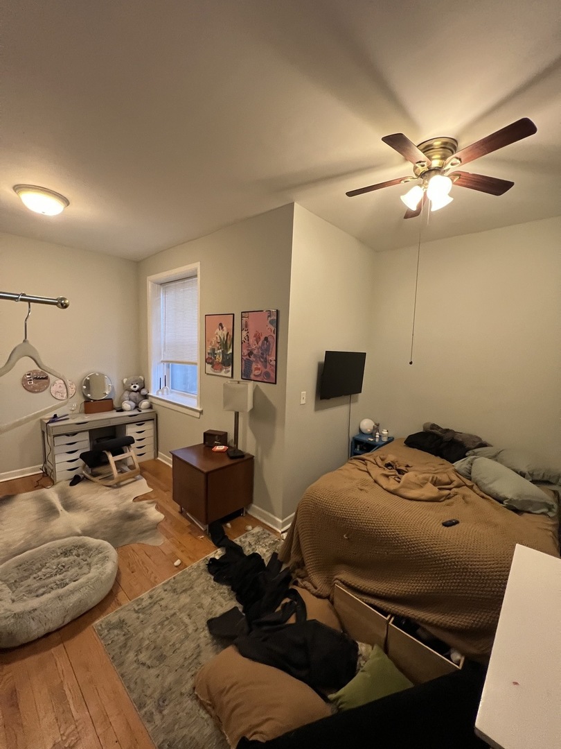 12 W Chestnut Street 1