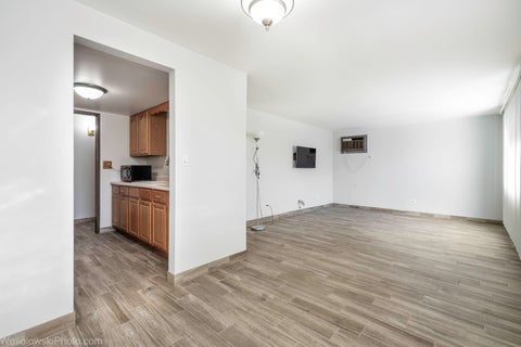 Tiny photo for 915 Graceland Avenue #1C, Des Plaines, IL 60016 (MLS # 12699465)