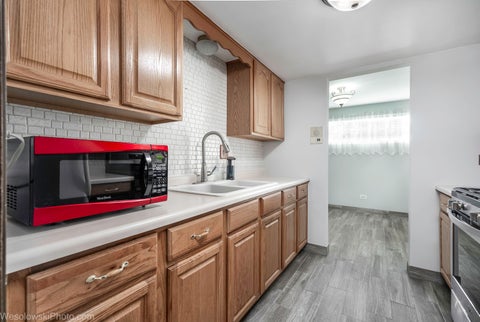 Tiny photo for 915 Graceland Avenue #1C, Des Plaines, IL 60016 (MLS # 12699465)