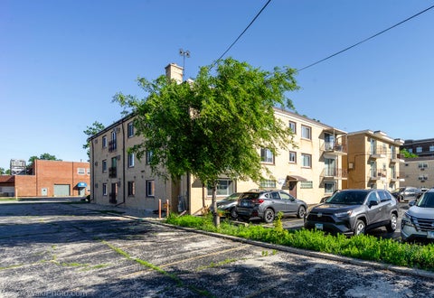 Tiny photo for 915 Graceland Avenue #1C, Des Plaines, IL 60016 (MLS # 12699465)
