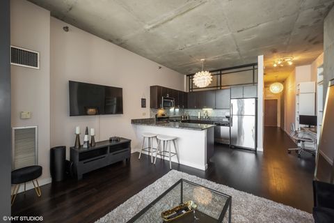 Tiny photo for 235 W Van Buren Street #3817, Chicago, IL 60607 (MLS # 12622262)