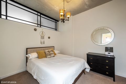 Tiny photo for 235 W Van Buren Street #3817, Chicago, IL 60607 (MLS # 12622262)