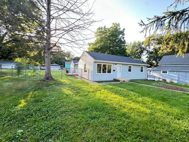 2716 Gideon Avenue
