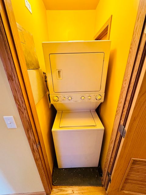 Tiny photo for 4242 S Vincennes Avenue #2, Chicago, IL 60653 (MLS # 12328021)