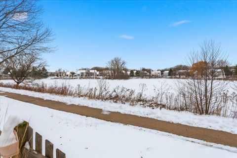Tiny photo for 815 Tylerton Circle, Grayslake, IL 60030 (MLS # 12528819)