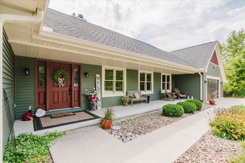 Tiny photo for 1927 County Road 500 Road N, Secor, IL 61771 (MLS # 12753938)