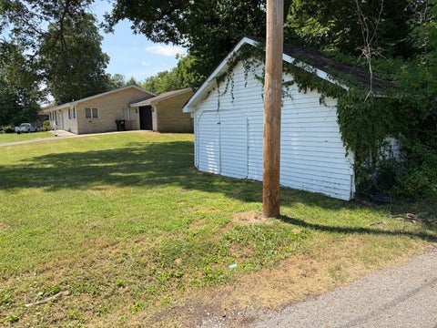 Tiny photo for 501 Broadway Street, Metropolis, IL 62960 (MLS # 12717122)