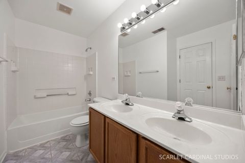 Tiny photo for 2125 W Concord Lane, Addison, IL 60101 (MLS # 12695632)