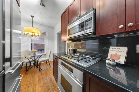 Tiny photo for 2330 N Lincoln Park West Park #2C, Chicago, IL 60614 (MLS # 12557260)