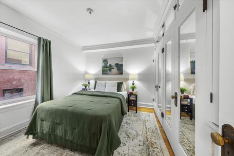 Tiny photo for 2330 N Lincoln Park West Park #2C, Chicago, IL 60614 (MLS # 12557260)