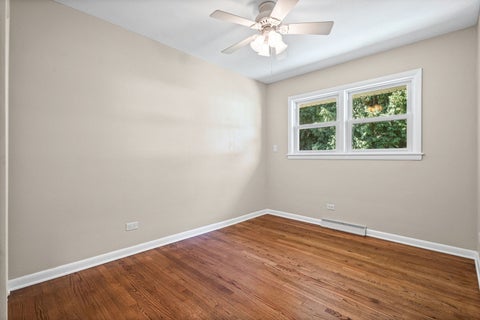 Tiny photo for 1010 Laursen Court, Antioch, IL 60002 (MLS # 12759534)