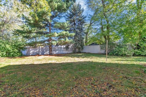 Tiny photo for 2522 Indiana Avenue, Lansing, IL 60438 (MLS # 12509110)
