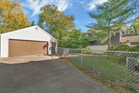 Tiny photo for 2522 Indiana Avenue, Lansing, IL 60438 (MLS # 12509110)